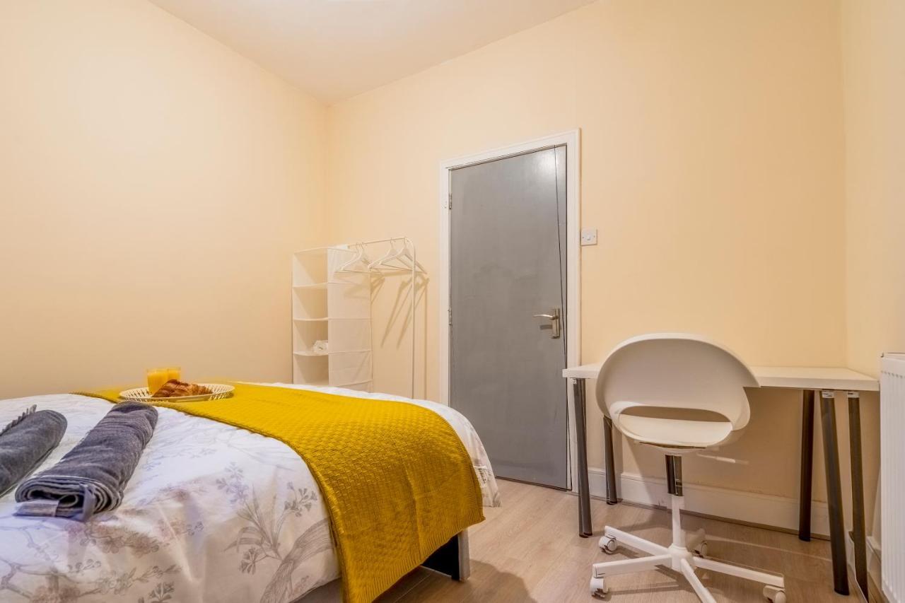 Deluxe 2-Bedroom Flat With Free Parking Birmingham Eksteriør billede
